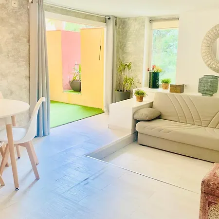 Panoramic Apartment *